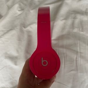 Hot pink beats